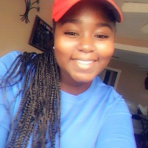 Meet your Posher, Keisha